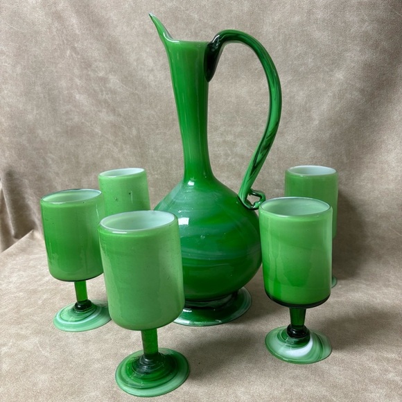 Elegant mid-century Empoli green cased handblown Italian art glass pitcher - Picture 4 of 10